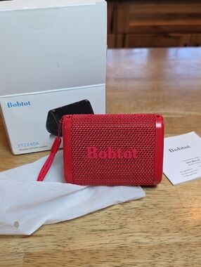 Bobtot Red Portable Bluetooth Speaker